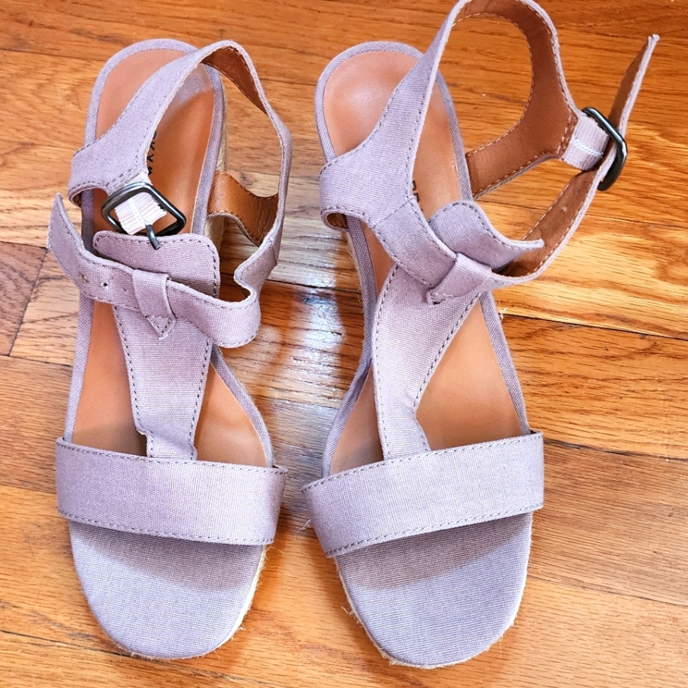 LUCKY BRAND Blush Beige Fabric Wedge Sandals Size 7, New